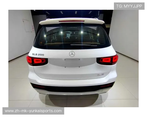 17万多拿下准新奔驰GLB,家用代步好选择?